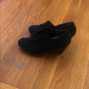 Dr. Scholl’s Memory Foam Oxford style heels